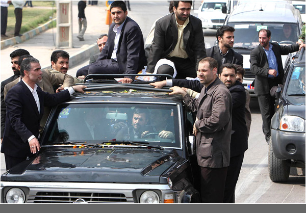 نیسان احمدی نژاد