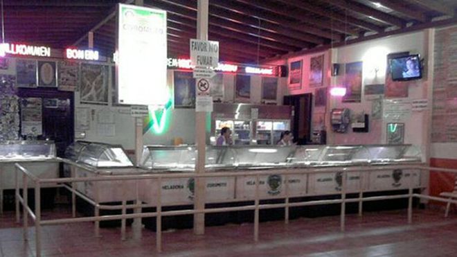 تعطیلی بستنی‌ فروشی رکورددار گینس به دلیل کمبود شیر