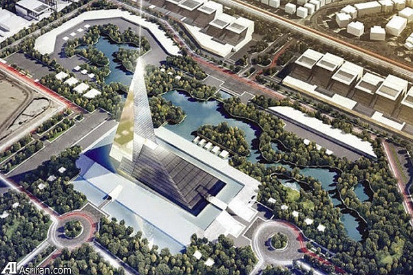 ساخت هرم شیشه ای در قلب قاهره!