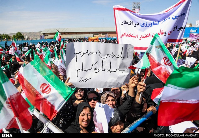 حاشیه های سفر روحانی به ایلام (عکس)