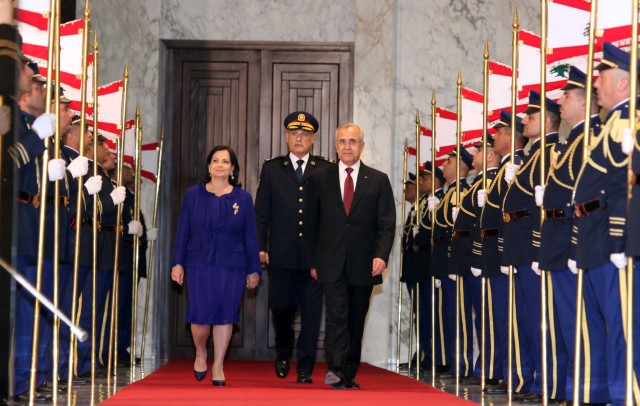 بن بست ریاست جمهوری لبنان منتظر توافق 2 سهامدار بزرگ