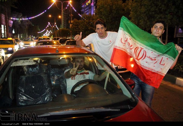 شادی طرفداران تیم ملی در نقاط مختلف کشور (عکس)