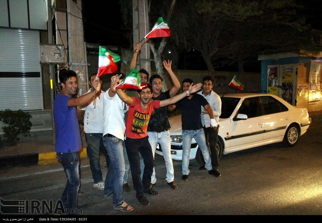 شادی طرفداران تیم ملی در سراسر کشور (عکس)