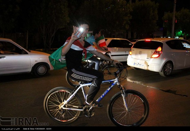 شادی طرفداران تیم ملی در سراسر کشور (عکس)