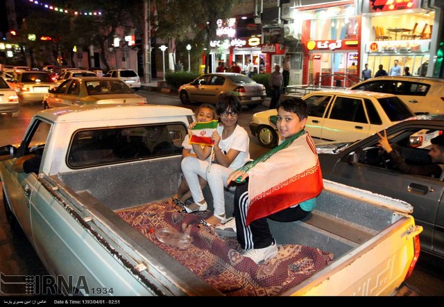 شادی طرفداران تیم ملی در سراسر کشور (عکس)