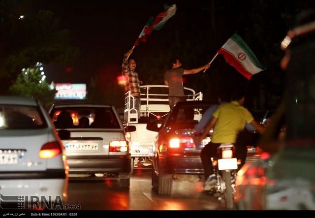 شادی طرفداران تیم ملی در سراسر کشور (عکس)