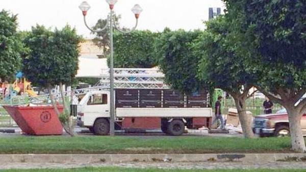 عربستان: جنجال جمع آوری نمایشگر پخش جام جهانی به بهانه اختلاط دختران و پسران