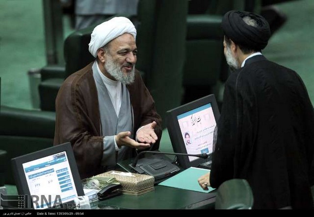 جلسه علنی استیضاح وزیر علوم (عکس)