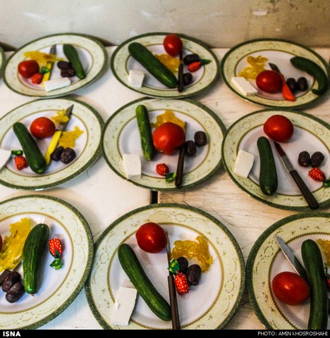 به سادگی افطار ، به برکت رمضان (عکس)