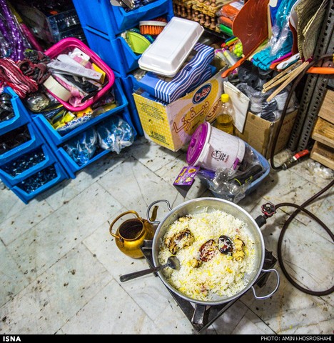 به سادگی افطار ، به برکت رمضان (عکس)