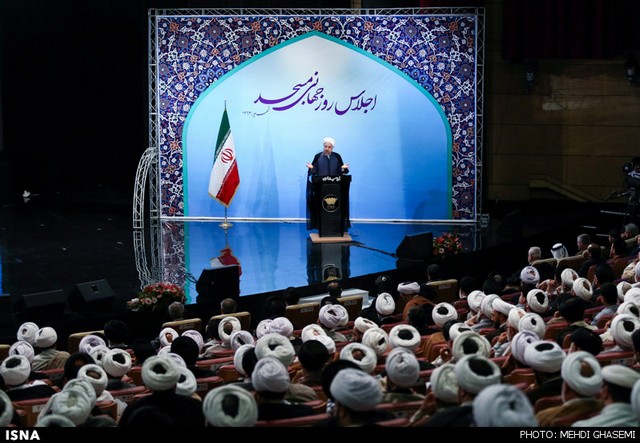 اجلاس روز جهانی مسجد با حضور روحانی (عکس)