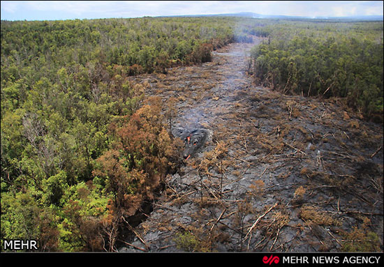 گدازه‌ها در حال نابود کردن هاوایی (+عکس)