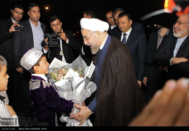 بازگشت روحانی به تهران (عکس)