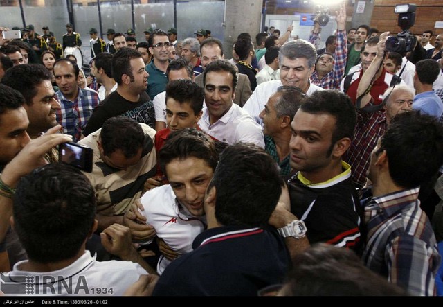 بازگشت تیم ملی کشتی فرنگی به کشور (عکس)