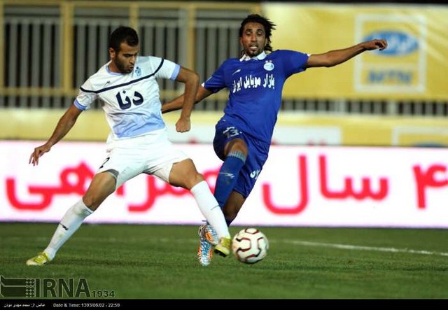 برتری تیم فوتبال استقلال تهران مقابل پیکان (عکس)