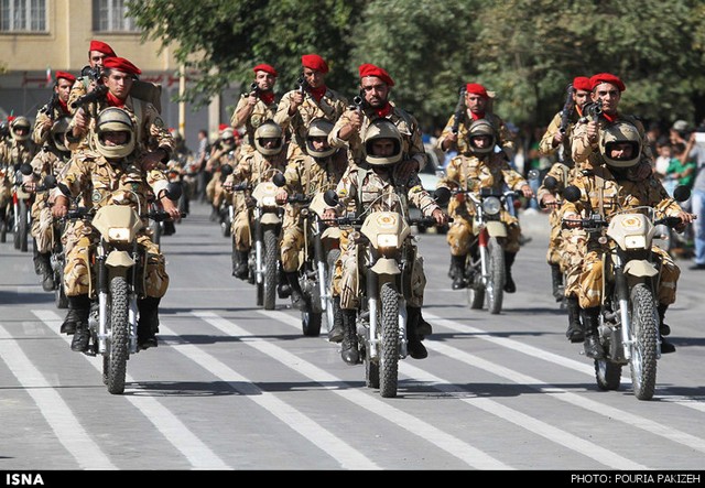 رژه نیرو‌های مسلح در سراسر کشور (عکس)