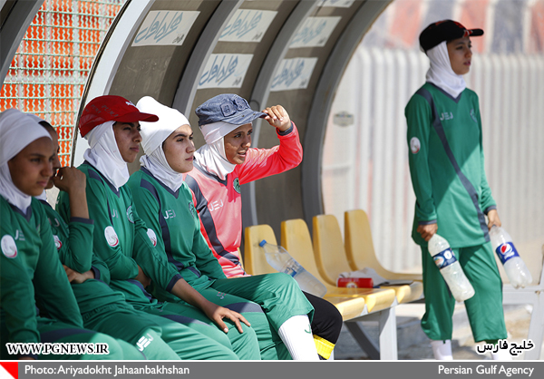 فوتبال زنان در بوشهر (+عکس)