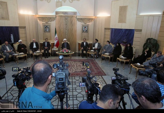 بازگشت روحانی به تهران (عکس)