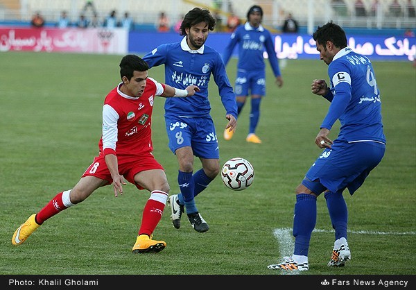 تراکتورسازی 2 - استقلال 2 (+گزارش تصویری)