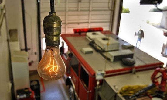 لامپی که 110 سال است، روشن است! (+عکس)