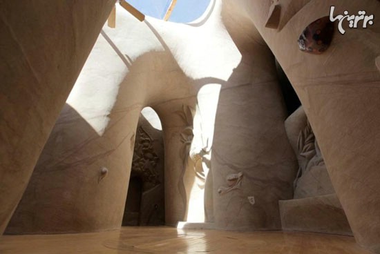 مردی که به تنهایی یک غار تراشید (+عکس)