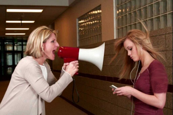 عادات بد استفاده از موبایل و تاثیرات مخرب آن