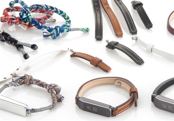 دستبند متصل مخصوص اصلاح کارهای روزانه+تصاویر دستبند متصل مخصوص اصلاح کارهای روزانه+تصاویر