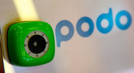 عکس سلفی با دوربین چسبنده (+عکس)