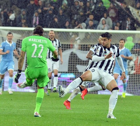 یوونتوس 2 - لاتزیو صفر / نمایش قهرمان درشب بارانی تورین(عکس/قهرمان)