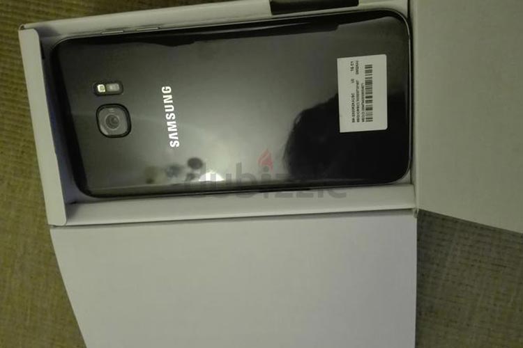 افشای تصاویری از جعبه و گوشی گلکسی اس7