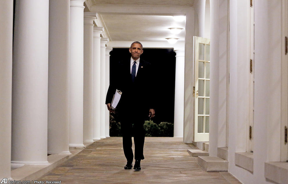 پرونده های زیر بغل اوباما (عکس)