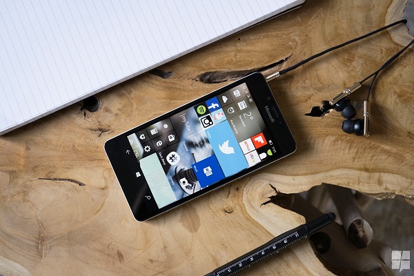 مایکروسافت پنج شنبه ویندوز 10 موبایل را عرضه میکند مایکروسافت پنج شنبه ویندوز 10 موبایل را عرضه میکند