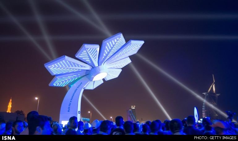 اتصال به اینترنت با نخل‌های هوشمند در دبی (+عکس)