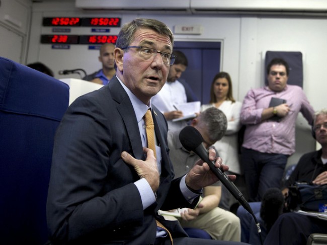 داخل هواپیمای وزیر دفاع آمریکا (عکس)