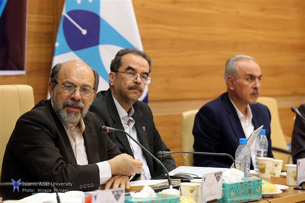 تشکیل کمیته 3 نفره تصویب رشته های غیرپزشکی در دانشگاه آزاد