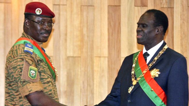 نظامیان بورکینافاسو رئیس جمهوری و نخست وزیر دولت انتقالی را ربودند نظامیان بورکینافاسو رئیس جمهوری و نخست وزیر دولت انتقالی را ربودند