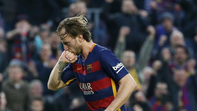 بارسلونا 2 - 2 دیپورتیوو / سومین تساوی متوالی بارسا(+عکس/جدول) بارسلونا 2 - 2 دیپورتیوو / سومین تساوی متوالی بارسا(+عکس/جدول)