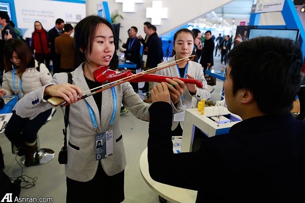 نگاهی گذرا به نمایشگاه «نور اینترنت»