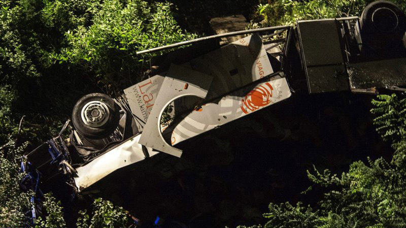 واژگونی اتوبوس گردشگری در تایلند