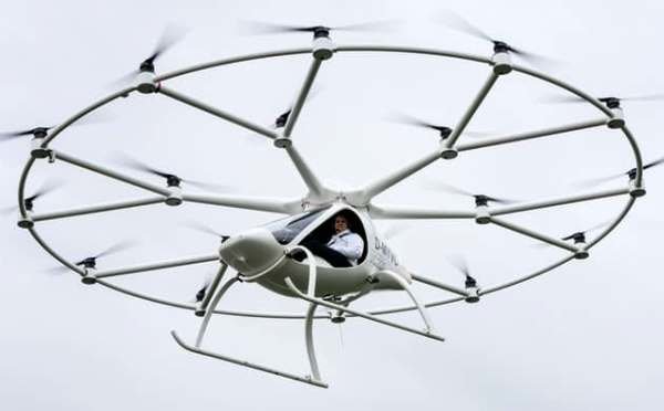 پرواز موفقیت آمیز بالگرد برقی