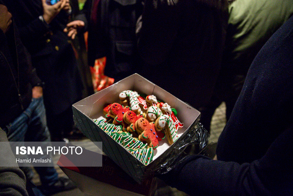 خرید کریسمس در تهران (+عکس)