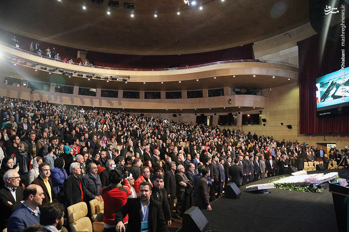افتتاحیه سی و پنجمین جشنواره فیلم فجر (+عکس)