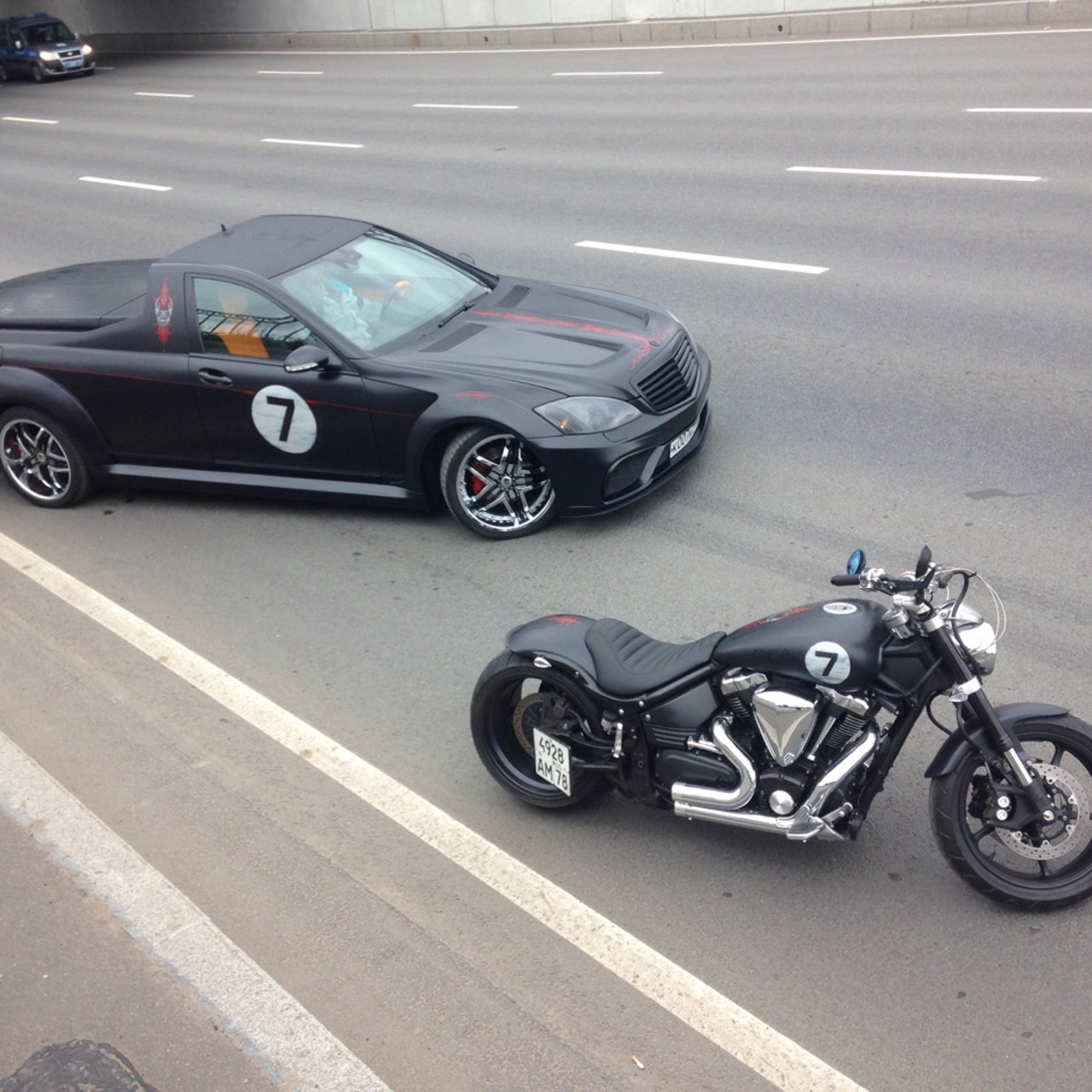 بنزی که پیک‌آپ شد