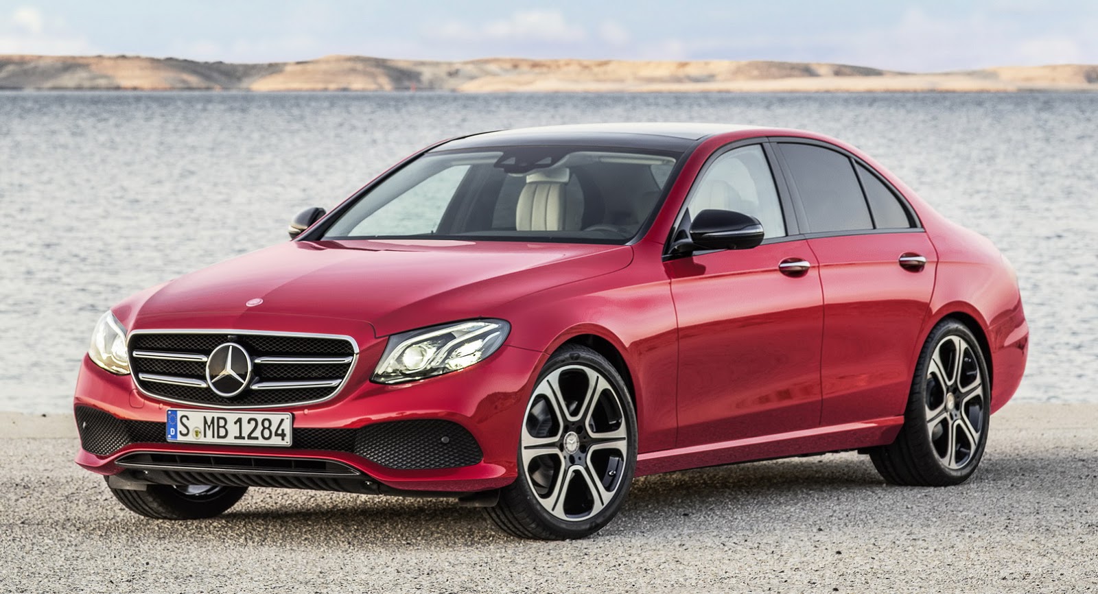 جایزه بهترین خودروی سال 2017 اروپا تعلق می‌گیرد به ...