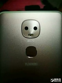 افشای تصاویری از گوشی جدید LeEco با دوربین دوگانه افشای تصاویری از گوشی جدید LeEco با دوربین دوگانه