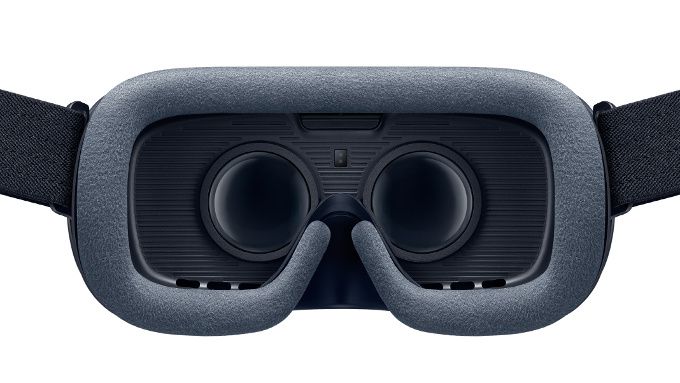 سامسونگ نسخه جدید هدست Gear VR را معرفی کرد سامسونگ نسخه جدید هدست Gear VR را معرفی کرد