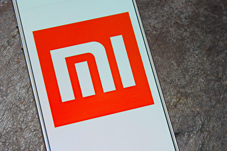 افشای تصویر گوشی جدید شیائومی با نمایشگر خمیده