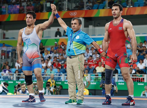 جنگ دوملیتی دو ایرانی رو تشک کشتی(+گزارش تصویری)