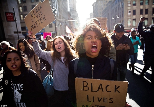 ادامه تظاهرات در آمریکا بر سر انتخاب رئیس جمهور (+عکس)