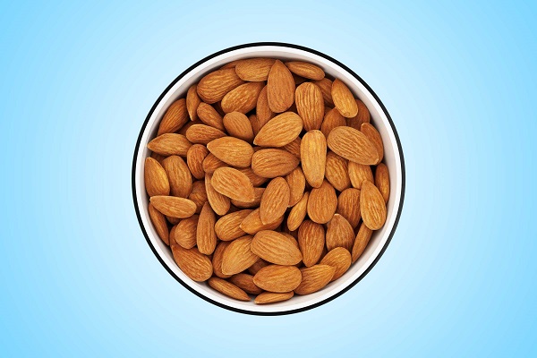 سفید کردن دندان&zwnj;ها با این مواد غذایی